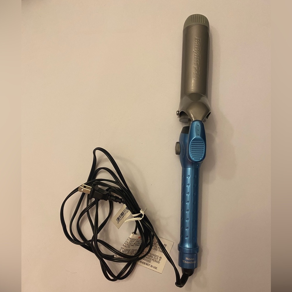 BaBylissPro Nano Titanium 1.5” Curling Iron